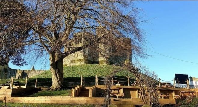 The Sun 3* Warkworth